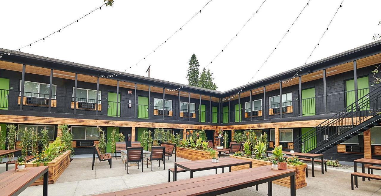 Kenton Hotel ポートランド エクステリア 写真